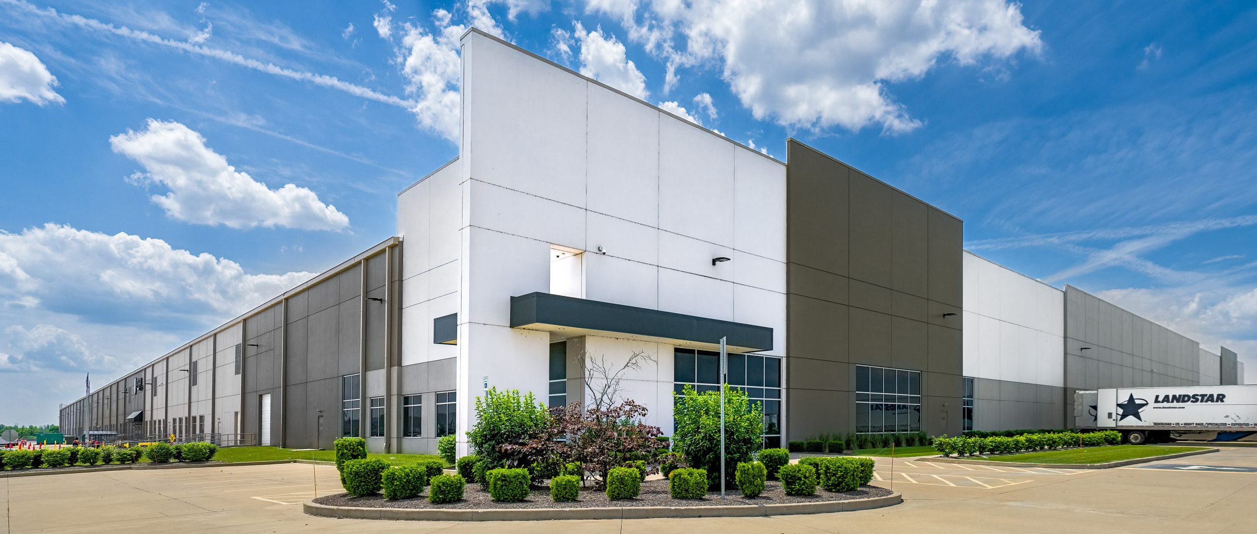 DEKA USA Property TWO LP 3050 Gateway Distribution Center在持续进步的努力中获得BREEAM认证